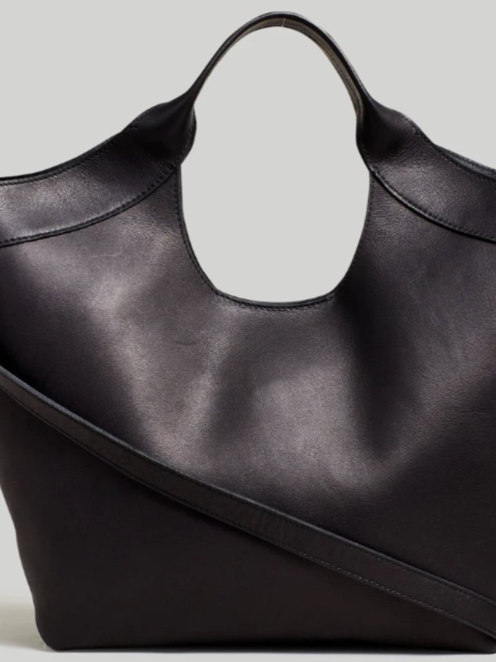 Madewell The Sydney Cutout Tote in Leather in True Black - Picture 2 of 8